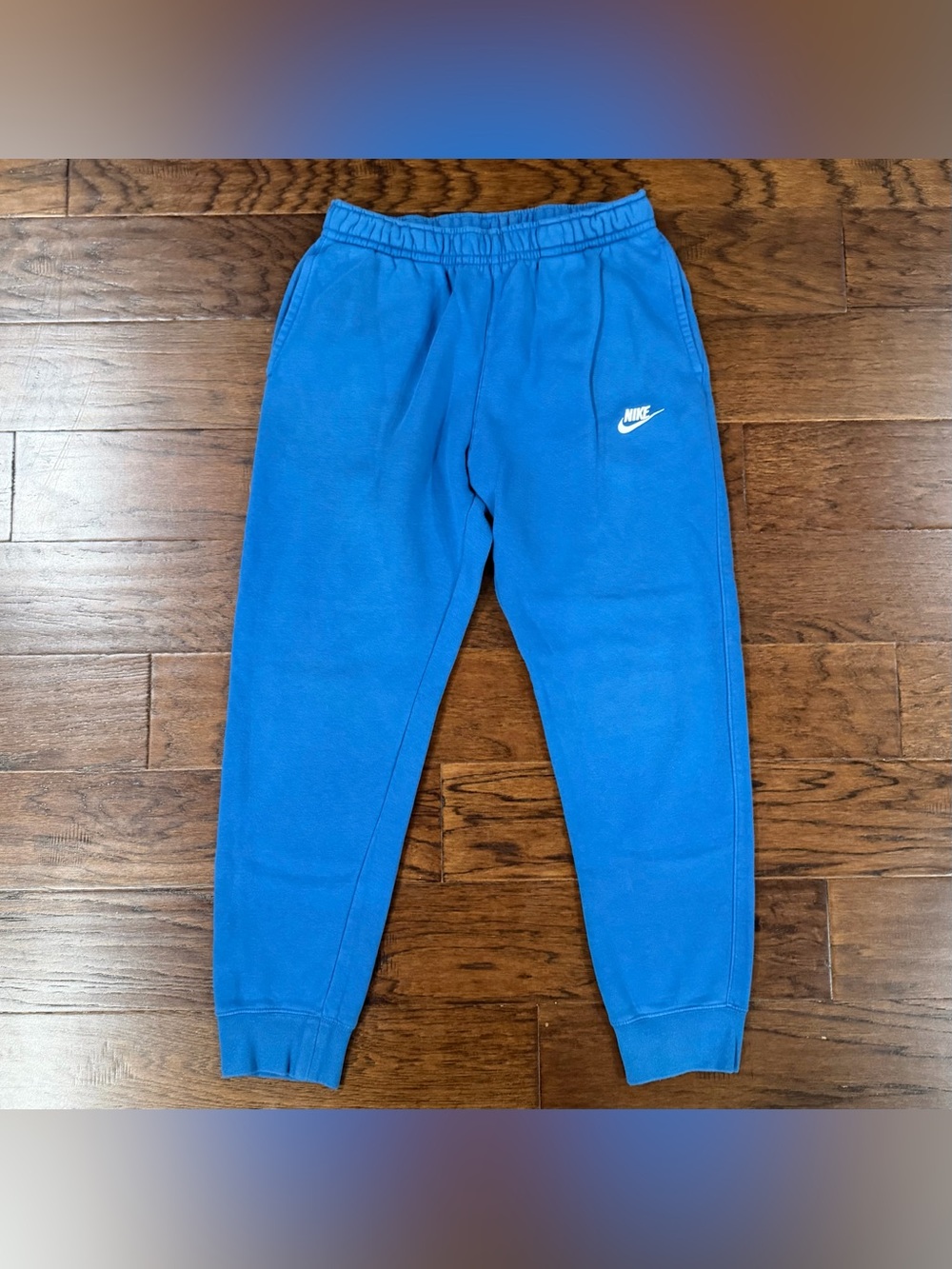 Nike Men’s Sportswear Club Fleece Joggers Blue Medium Sweatpants